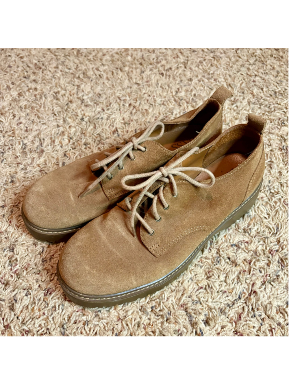 Vintage women’s Bass lace up suede Oxford shoes